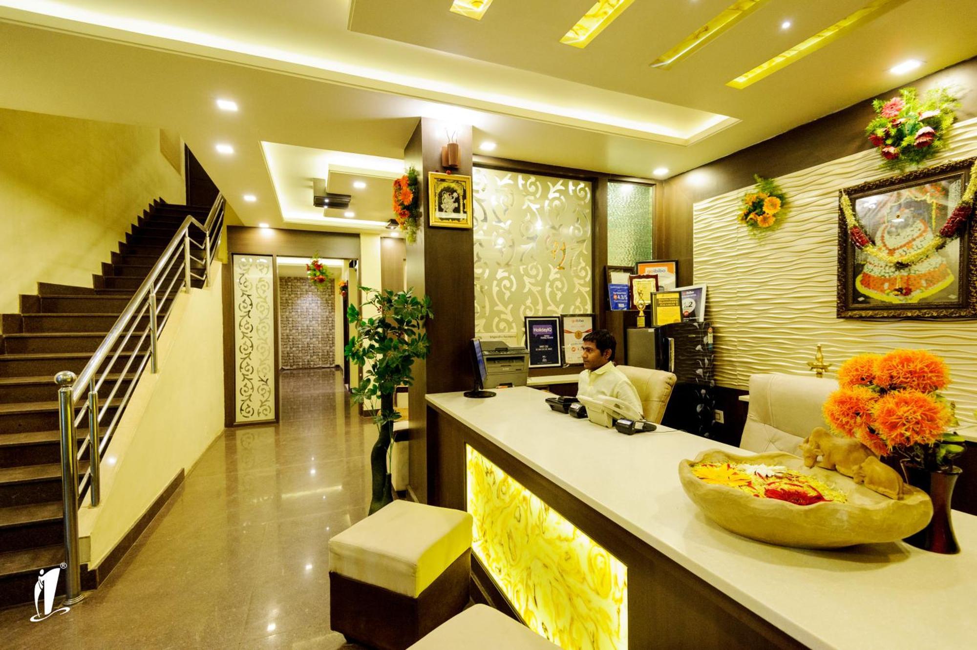 Srigandha Residency "Vaccinated Staff" Hotel Dāvangere Exterior foto