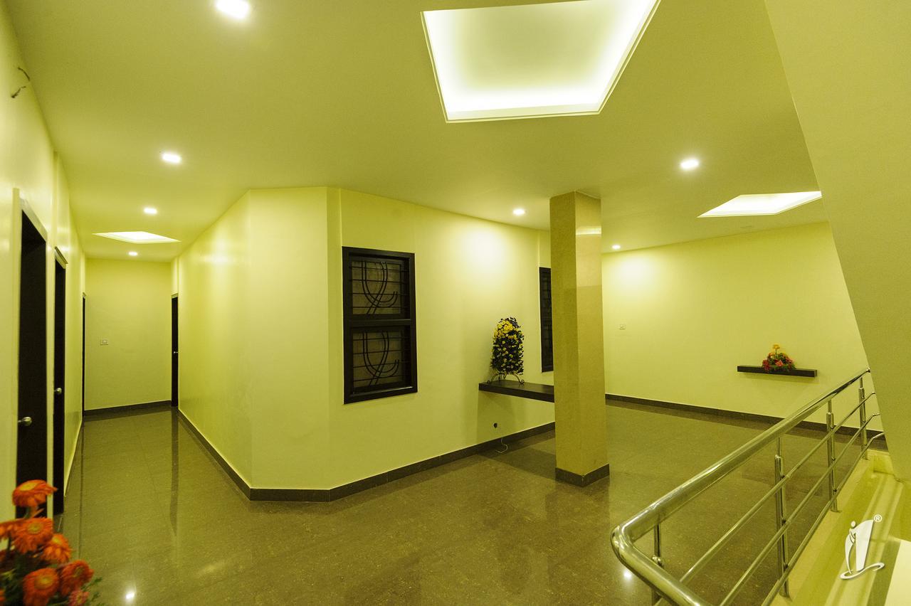 Srigandha Residency "Vaccinated Staff" Hotel Dāvangere Exterior foto