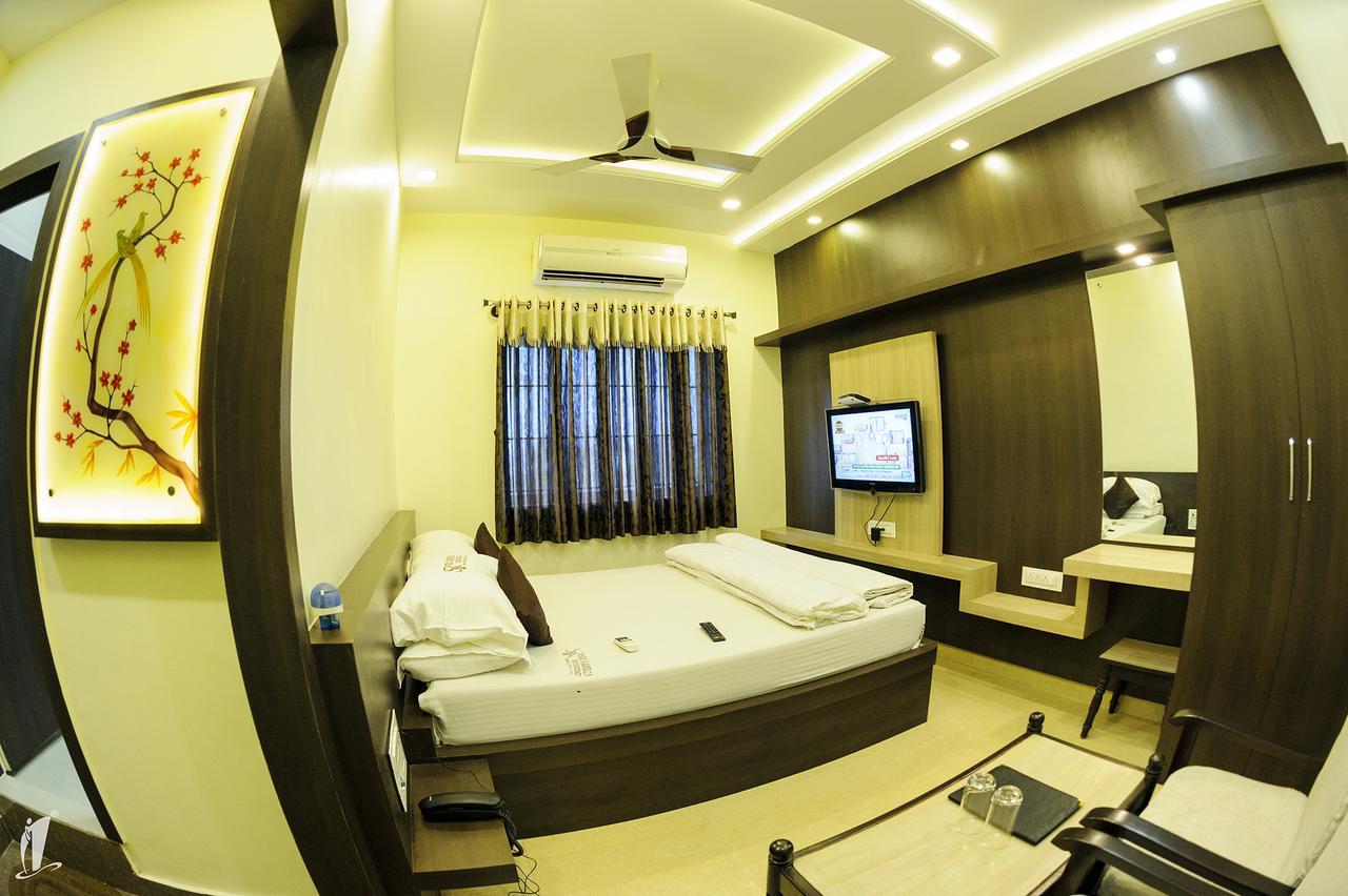 Srigandha Residency "Vaccinated Staff" Hotel Dāvangere Exterior foto